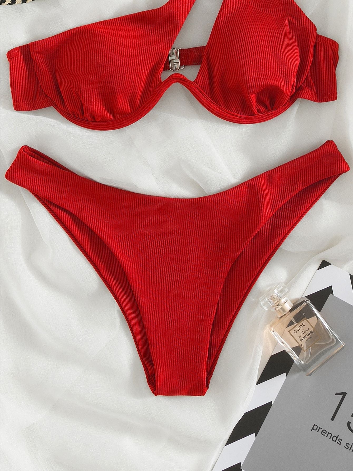 Tek Omuzlu Yarık Bikini