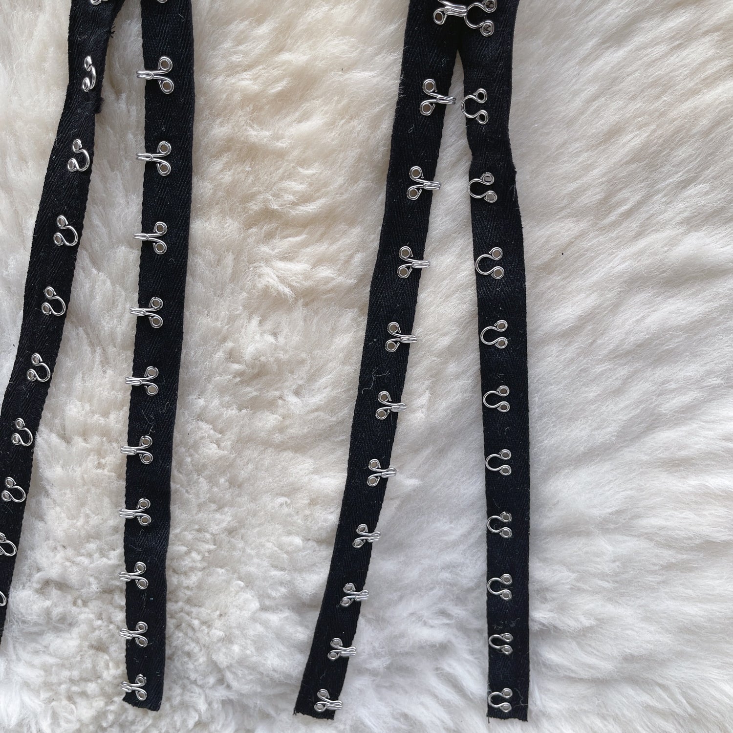 Niche Snap Fastener Siyah Dantel Üst