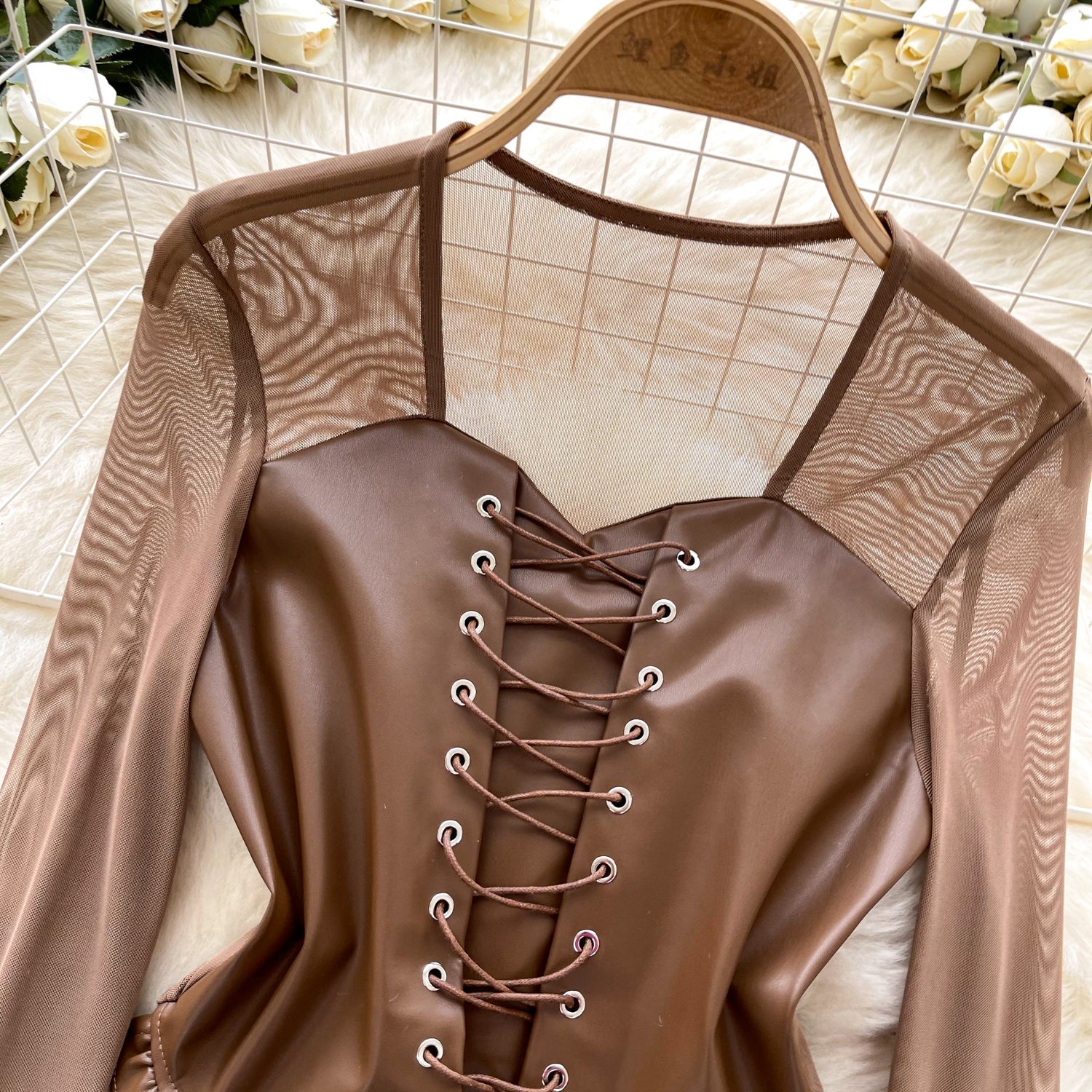 Düz Bağcıklı PU Ağı Mesh Patchwork Üst
