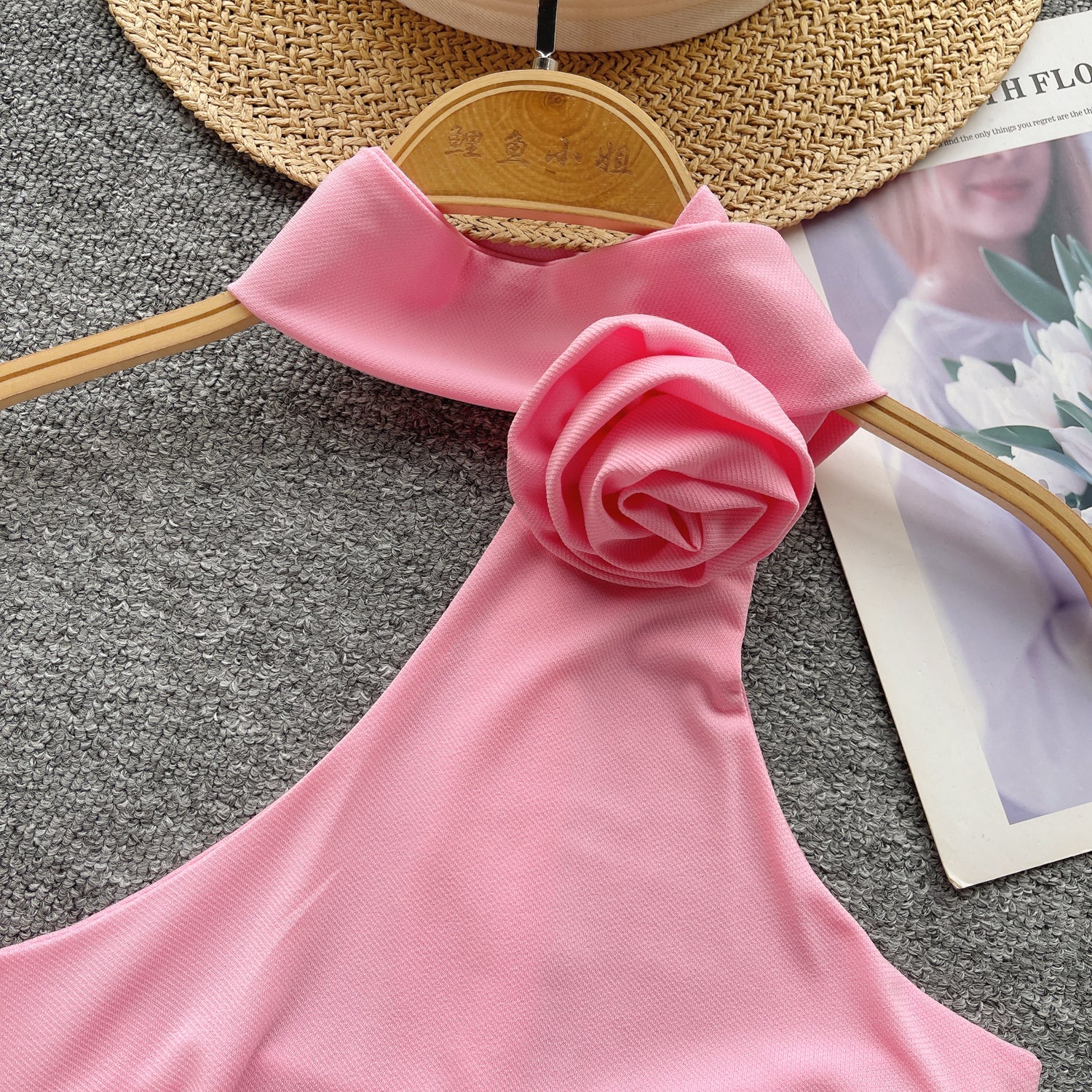 Niş Asimetrik Midriff Açık Halter Üst