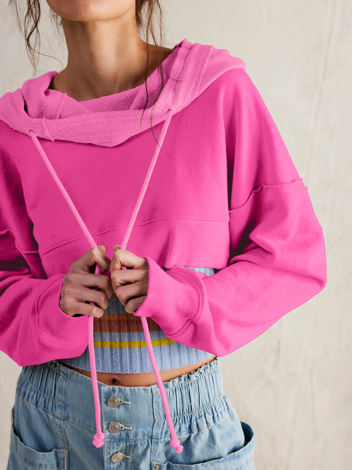 Drapeli Yaka Kısa Kapüşonlu Sweatshirt