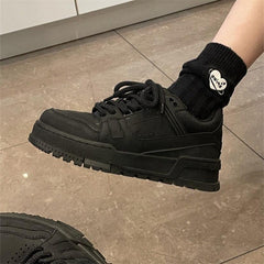Kadınlar ve Erkekler için Siyah Blood Serisi Kalın Taban Yükseltici Sneakerlar