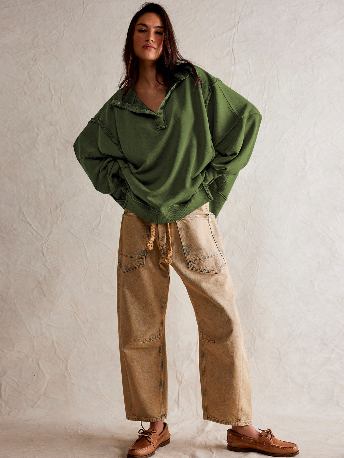 Oversize Yaka Kesik Sweatshirt