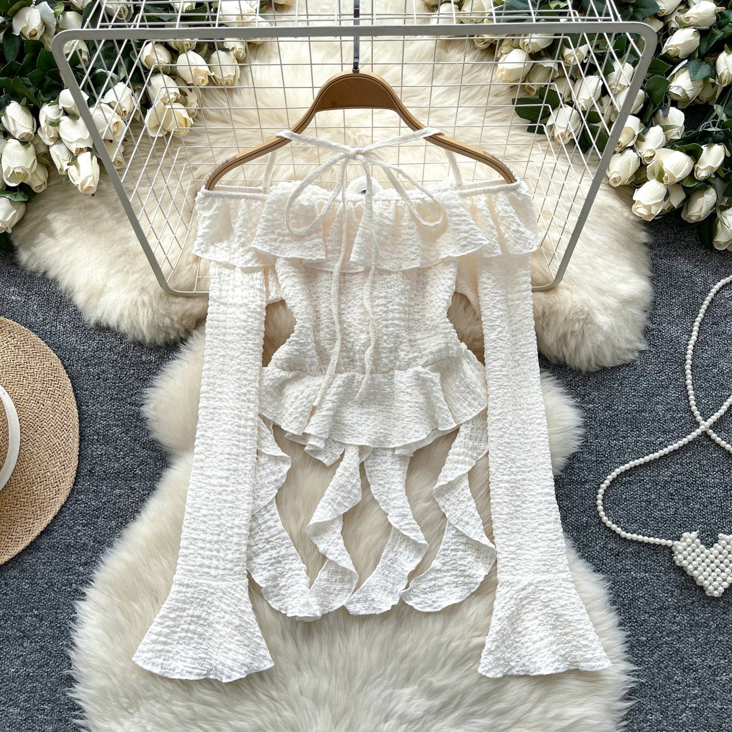 Dantel Detaylı Ruffle Şeritli Halter Üst