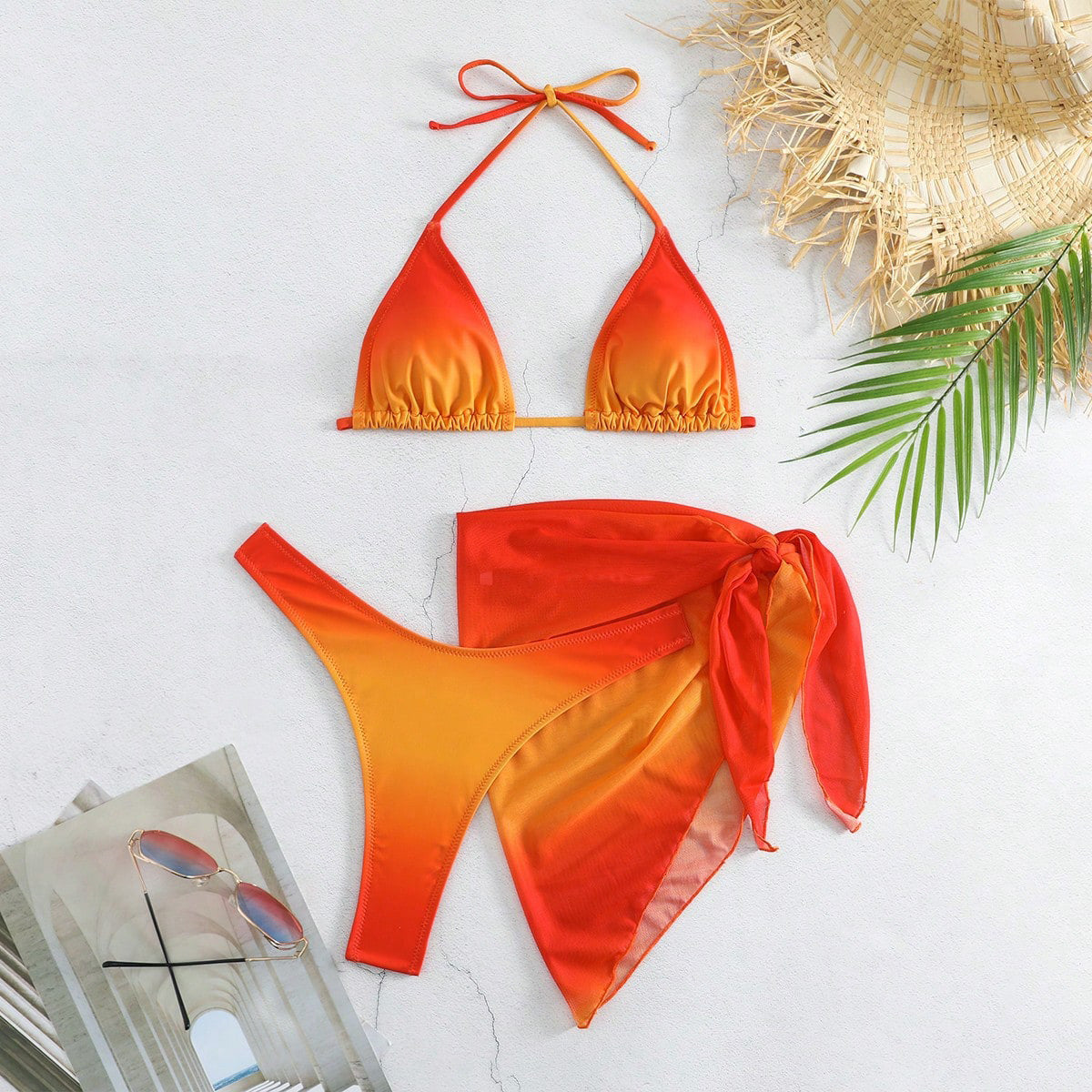 Üç Parça Soluk Renkli Mayo Ayrık Bikini