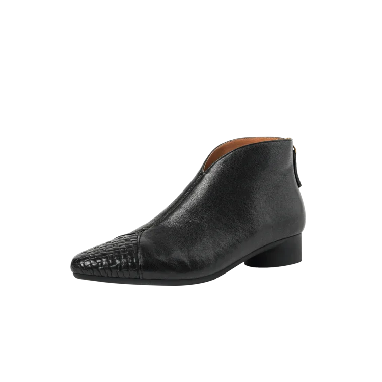 TOE784 KADIN TOPUKLU BOT