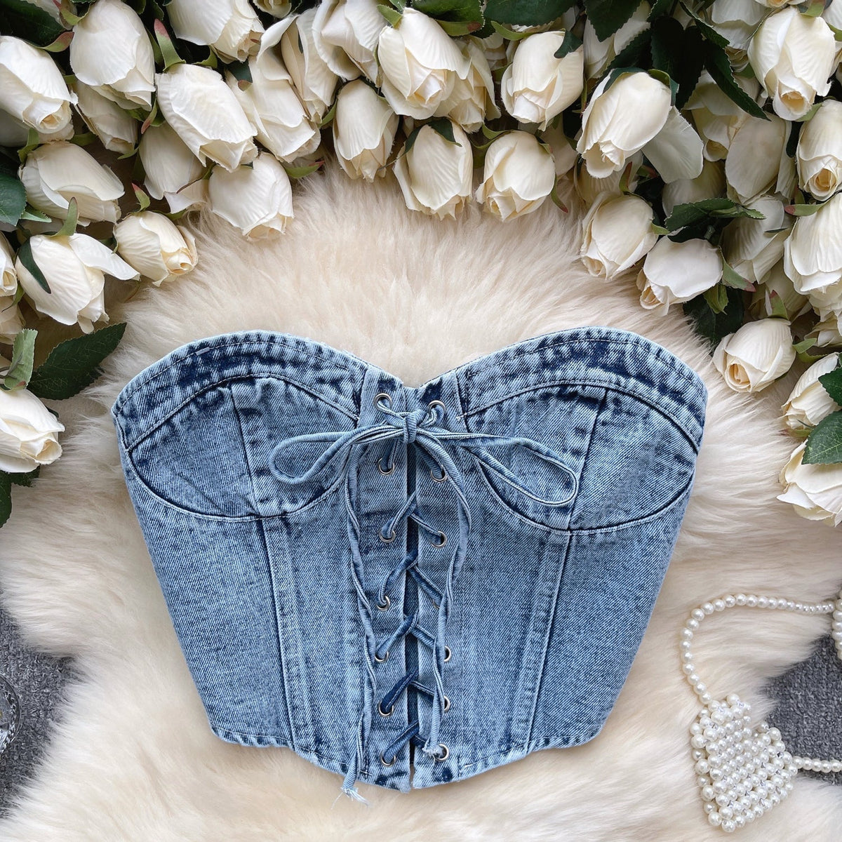 Hottie Dantel Detaylı Kısa Denim Üst