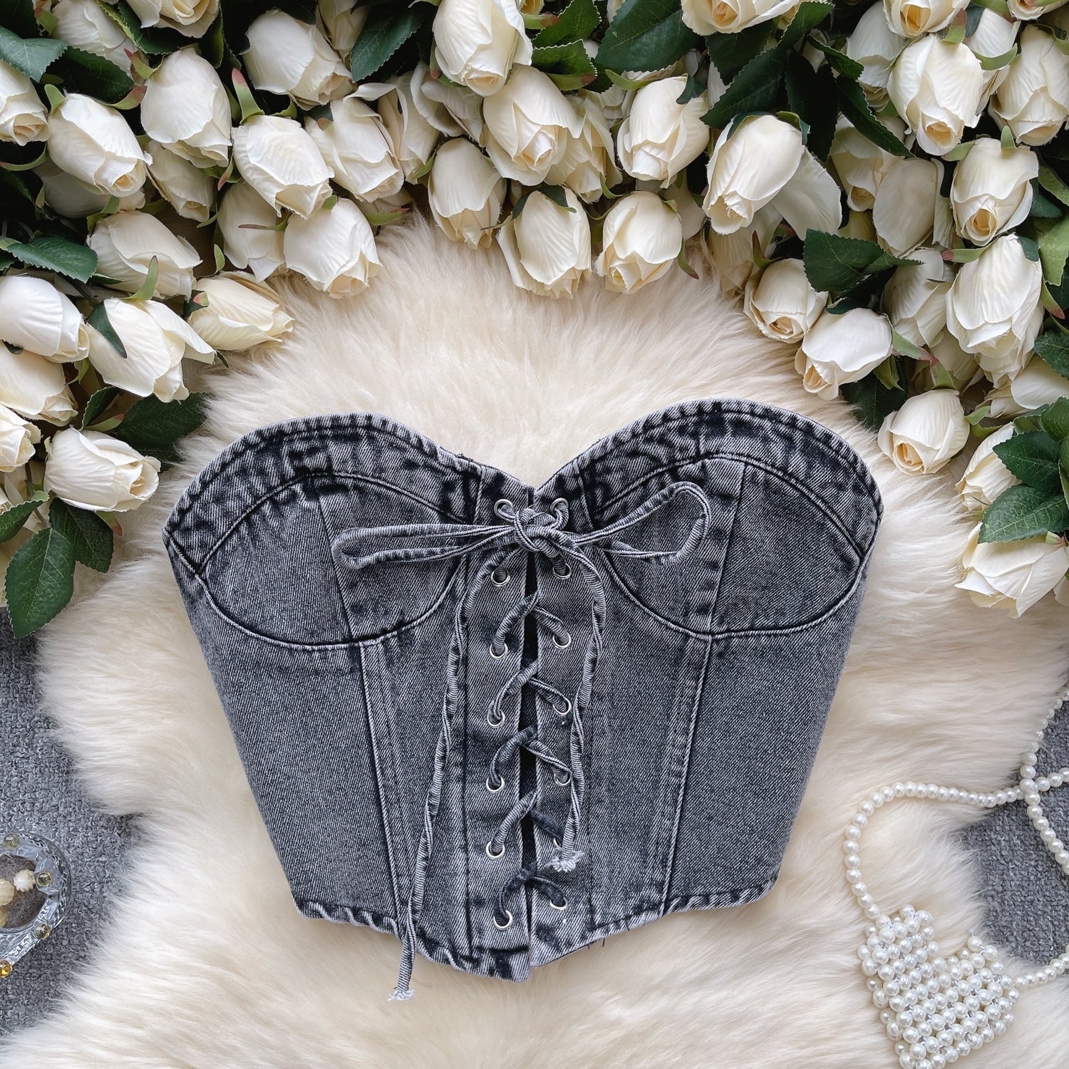 Hottie Dantel Detaylı Kısa Denim Üst