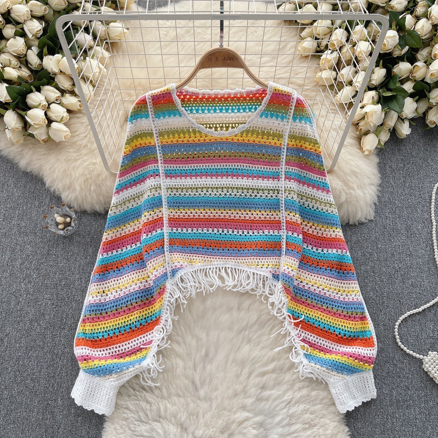 Renkli Çizgili Boşaltılmış Fringed Triko