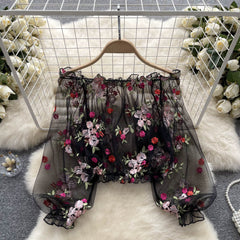 Off-shoulder Çiçek Nakışlı Dantel Bluz