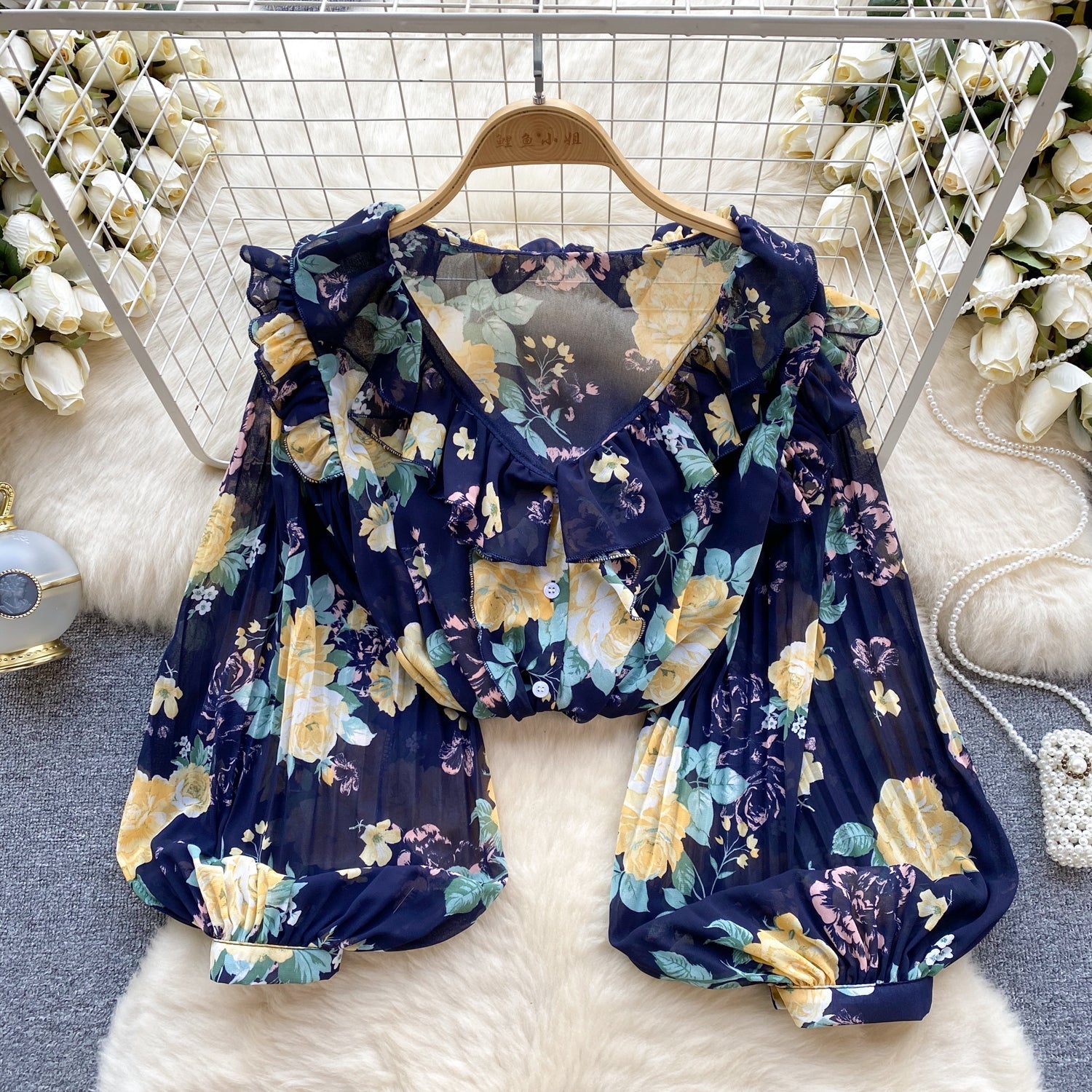 Tatlı Ruffled Şifon Çiçekli Bluz