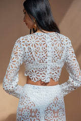 Lena – Çiçek Desenli Oyulmuş Set